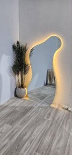 مرايه ليد الهبه بتصميم عصري وانيق