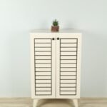 جزامة خشب ابيض بخطوط اسود شكل انيق