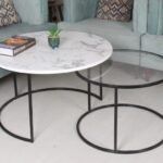 طقم طاولتين لون أسود سطح زجاج وخشب أبيض شبيه الرخام