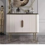 طاولة بوفية