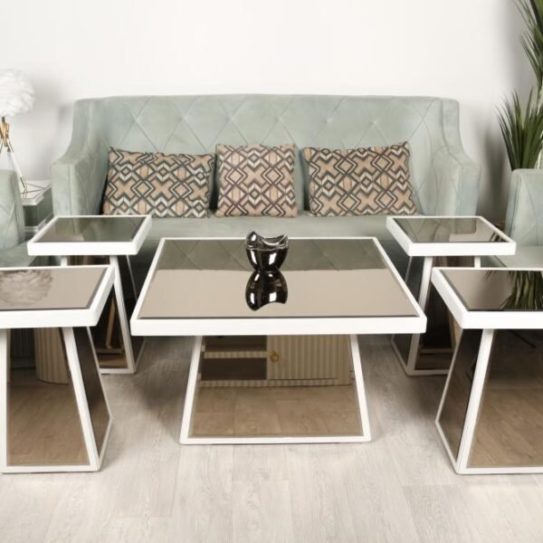 طقم طاولة ضيافة مودرن مع 4 طاولات خدمة مكون من الخشب والزجاج