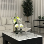 طاوله خشب سنديان بسطح رخام