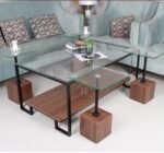 ⁦طقم طاولة سطح زجاج مع 4 طاولات خدمة لون بني وقواعد خشب وحديد⁩ - الصورة ⁦2⁩